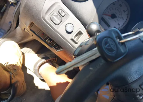 2004 Toyota Rav4 из США, поврежденный, VIN JTEGD20V940018167